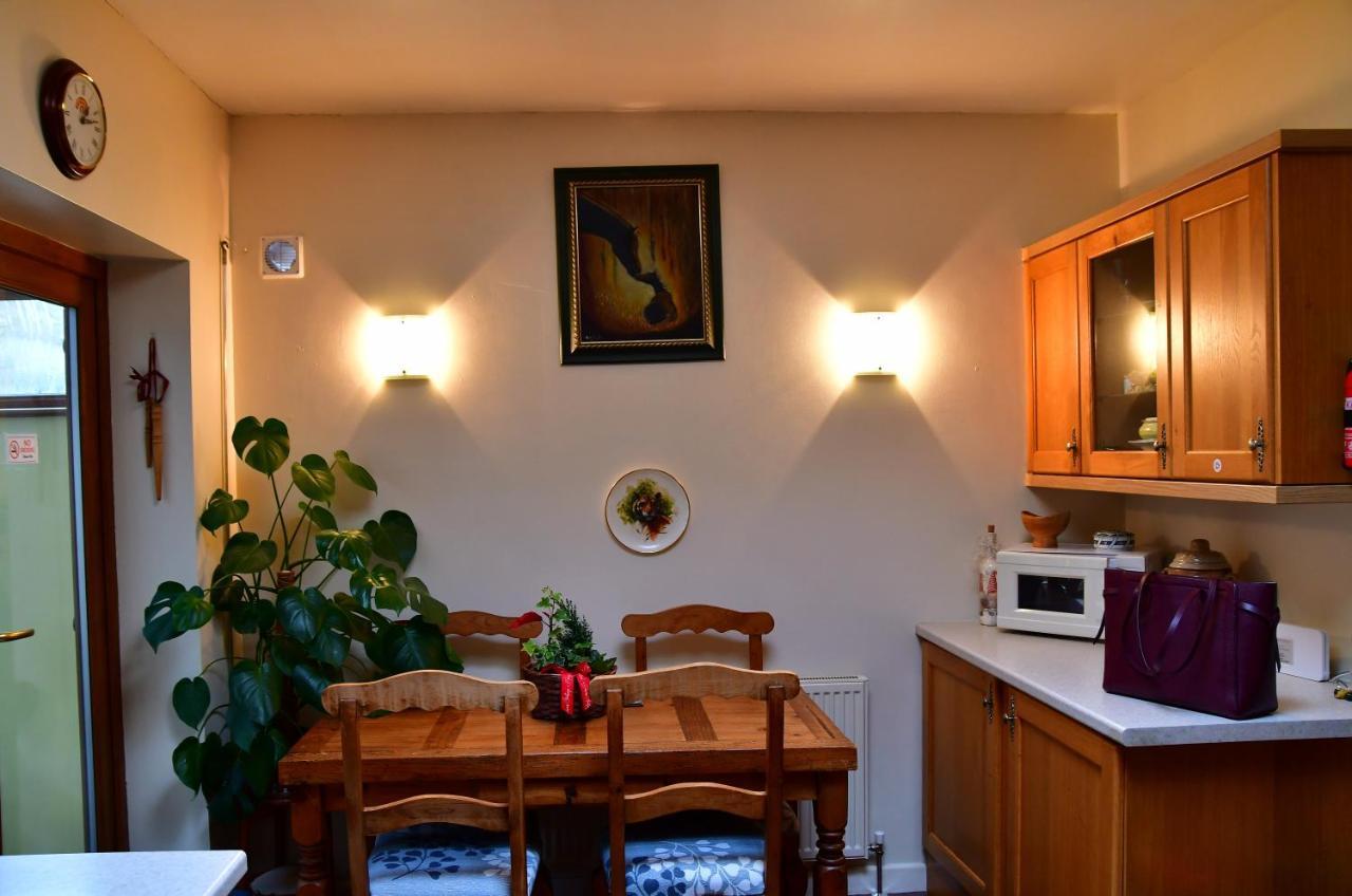 Entire Niche Apartamento Hildenborough Exterior foto